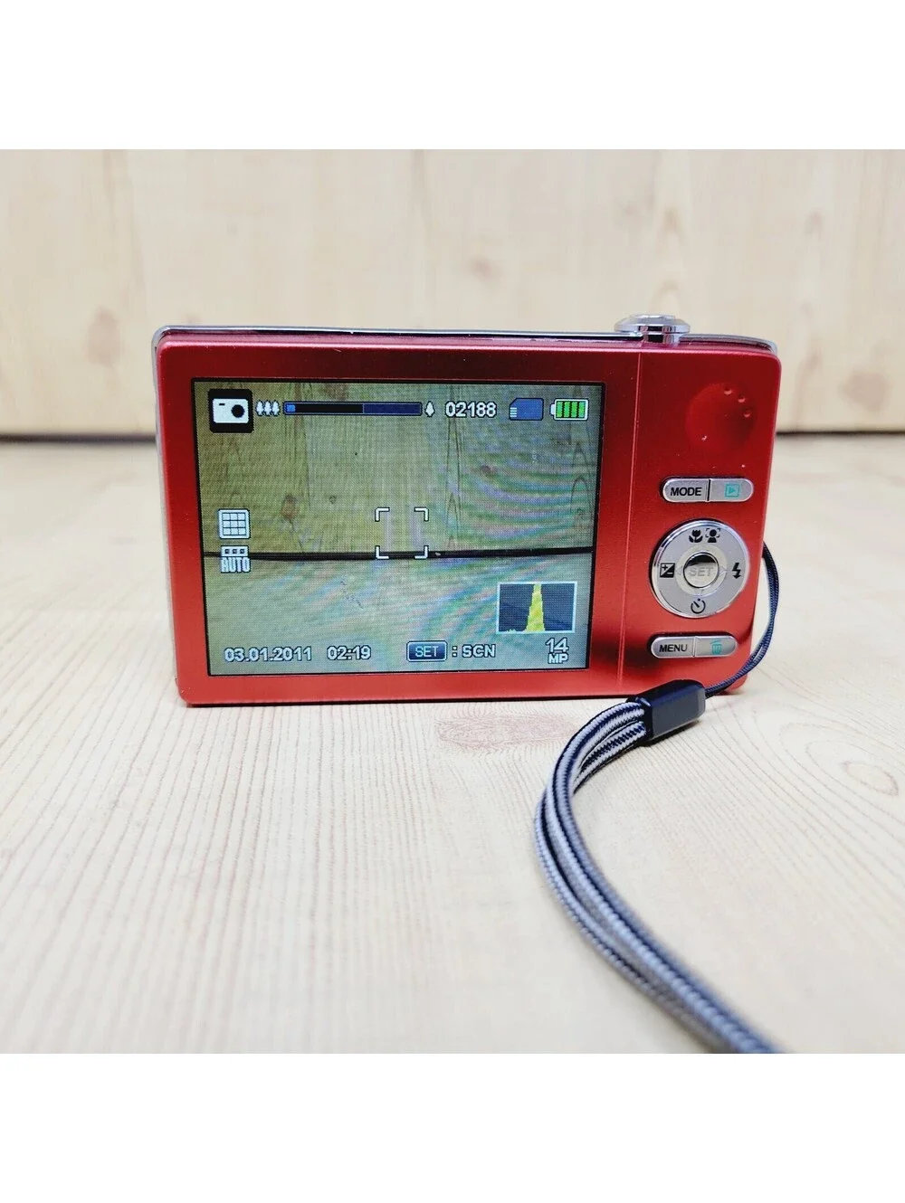 Sanyo VPC-T1496 14.0MP Digital Camera Red with Battery. NO CHARGER OR SD CARD
